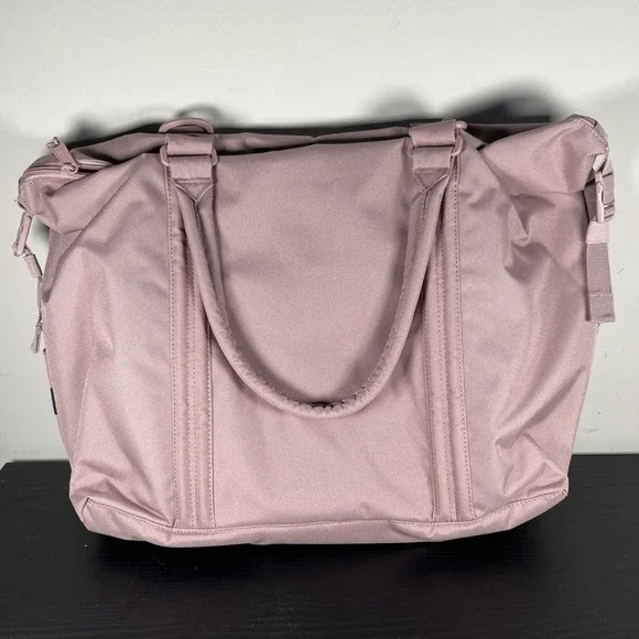 The Herschel Diaper/ Tote Bag Ash Rose with additional insert - Picture 2 of 7